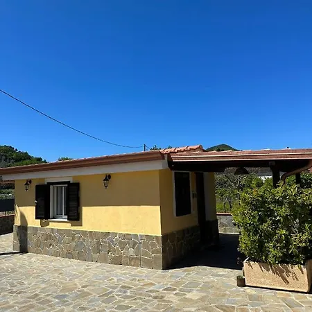 La Casa Di Ely 阿格罗波利